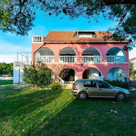 Apartment Lojan